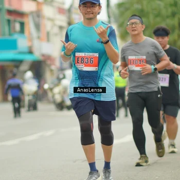 Runner Photo 8903624