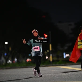 Runner Photo 8903643