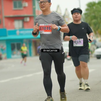 Runner Photo 8903682