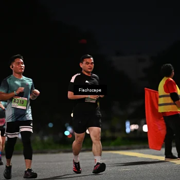 Runner Photo 8903701