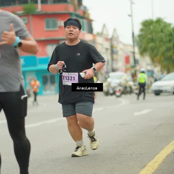 Runner Photo 8903743