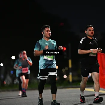 Runner Photo 8903749