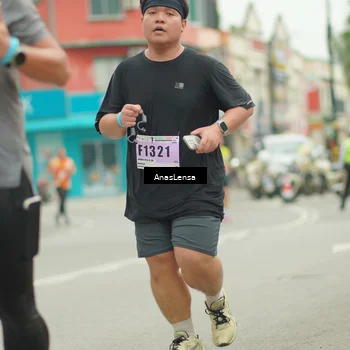 Runner Photo 8903752