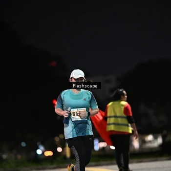 Runner Photo 8903824