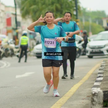 Runner Photo 8903830