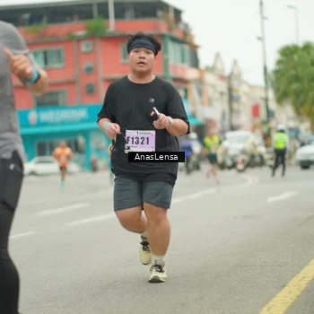 Runner Photo 8903837