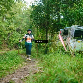 Runner Photo 8903893