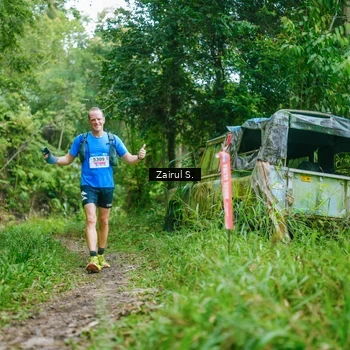 Runner Photo 8903913