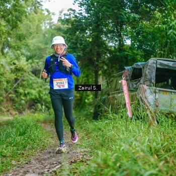Runner Photo 8903942