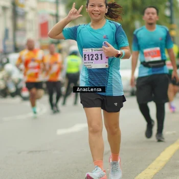 Runner Photo 8903972