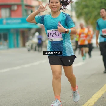 Runner Photo 8903980