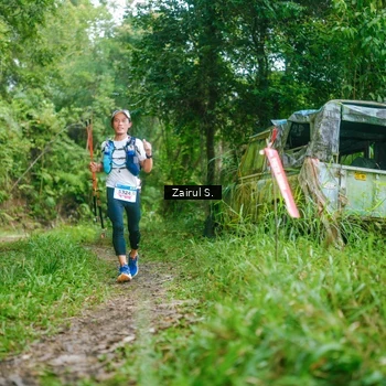 Runner Photo 8904021
