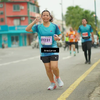 Runner Photo 8904053