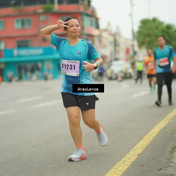 Runner Photo 8904087