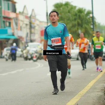 Runner Photo 8904132