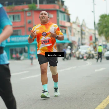 Runner Photo 8904227