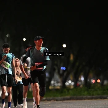 Runner Photo 8904274