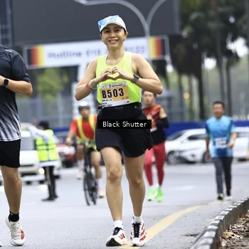 Runner Photo 8904275