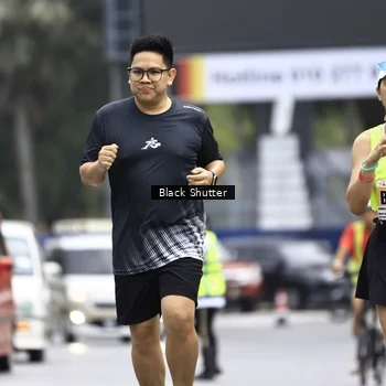 Runner Photo 8904283