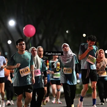 Runner Photo 8904293