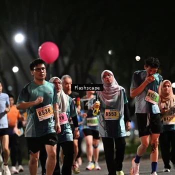 Runner Photo 8904295