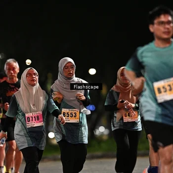 Runner Photo 8904305