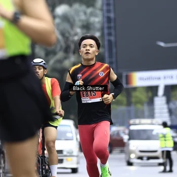 Runner Photo 8904341