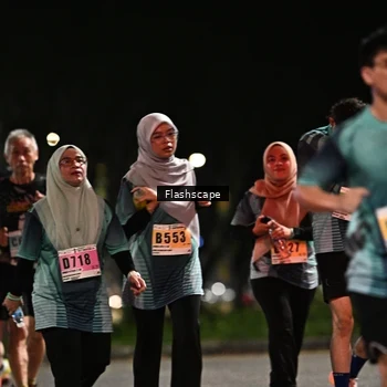 Runner Photo 8904342