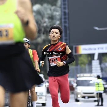 Runner Photo 8904344
