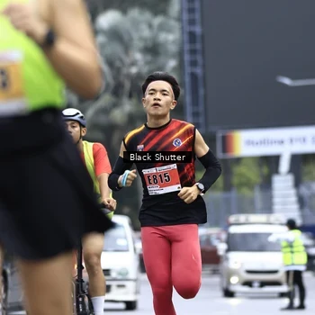 Runner Photo 8904345
