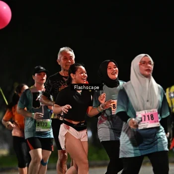 Runner Photo 8904354