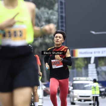 Runner Photo 8904370