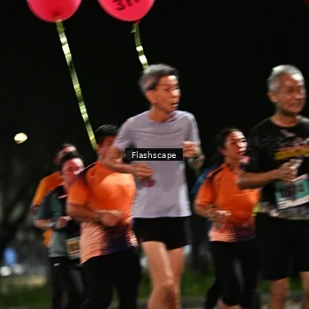 Runner Photo 8904374