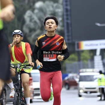 Runner Photo 8904376