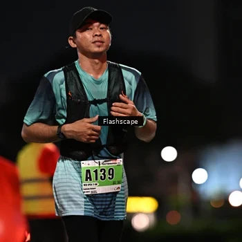 Runner Photo 8904387
