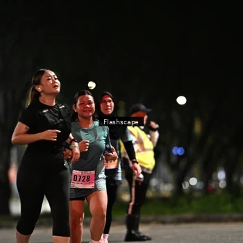 Runner Photo 8904399