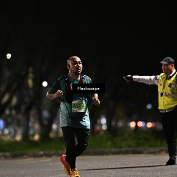 Runner Photo 8904493