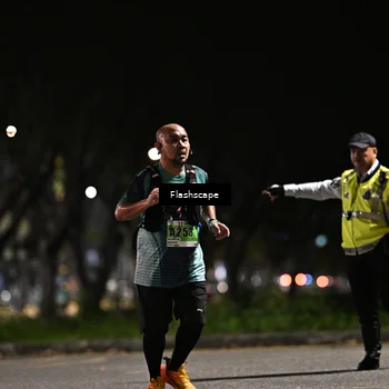 Runner Photo 8904504