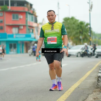 Runner Photo 8904562