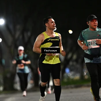 Runner Photo 8904644