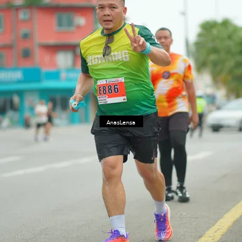 Runner Photo 8904702