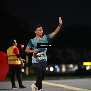Runner Photo 8904716