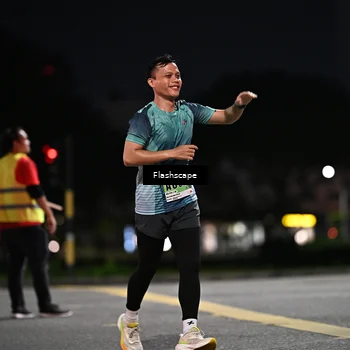 Runner Photo 8904728