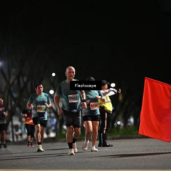 Runner Photo 8904756