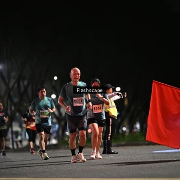 Runner Photo 8904786