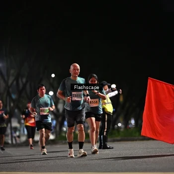 Runner Photo 8904788