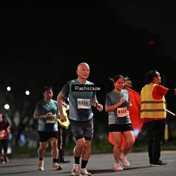 Runner Photo 8904815