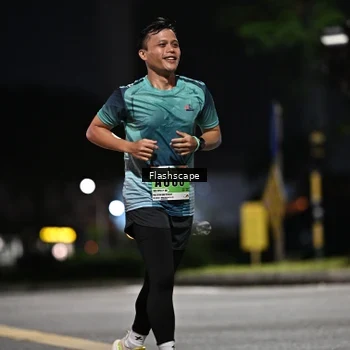 Runner Photo 8904838
