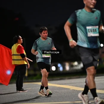 Runner Photo 8904852