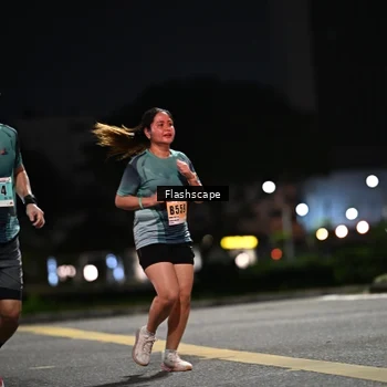 Runner Photo 8904859